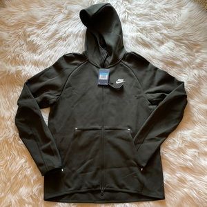 MWT Nike Tech Fleece Hoodie